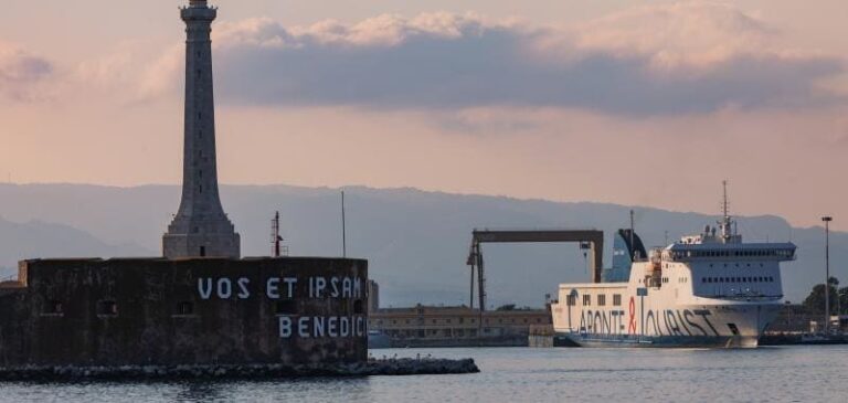 cartour di caronte & tourist